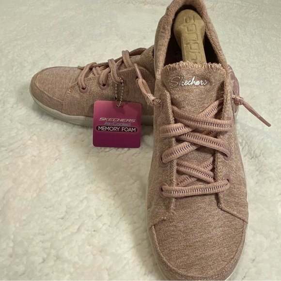 New Skechers Active Avenue Sneakers - Size 7 - Pale Pink - Picture 2 of 9